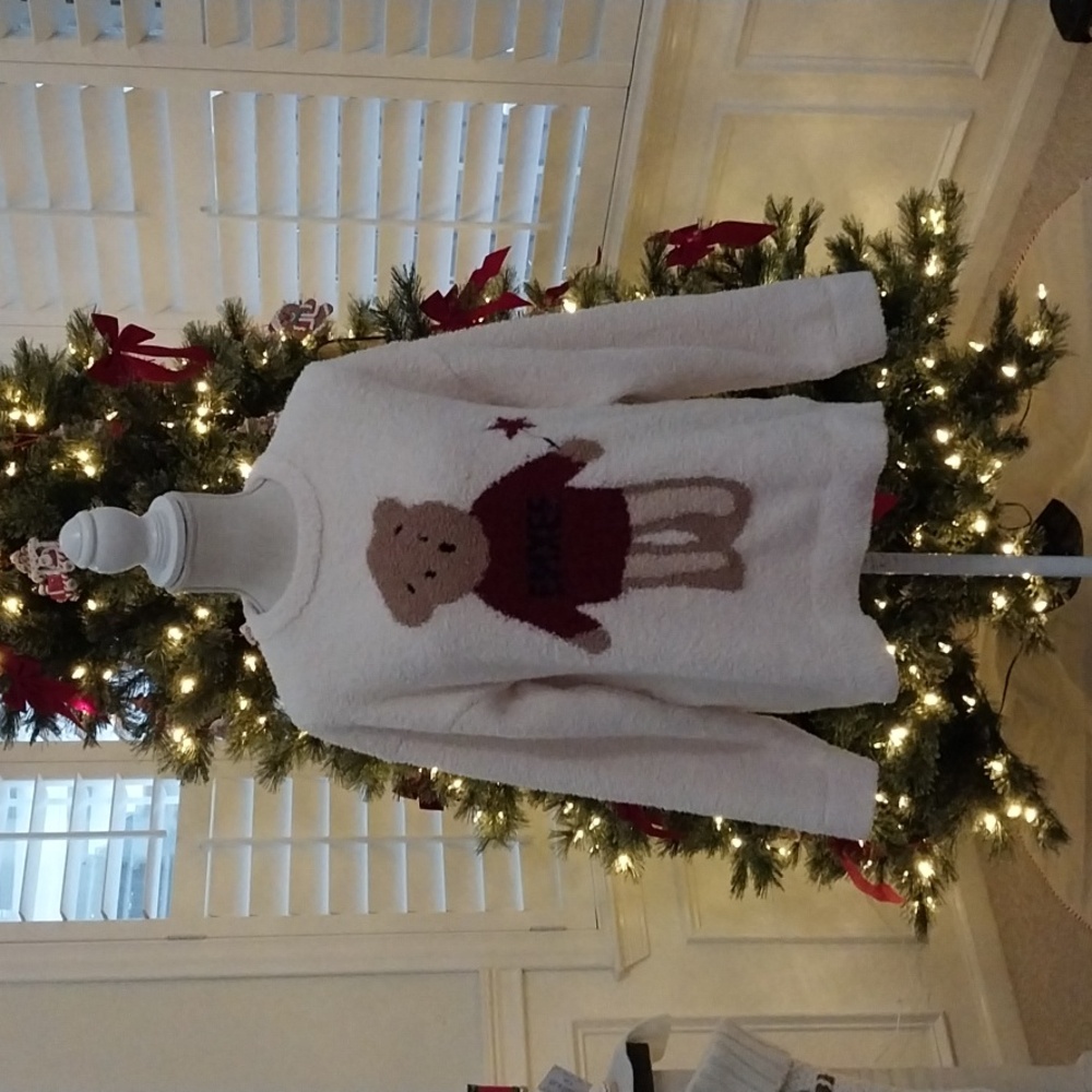 Rare Emxee Holiday Cream Crewneck Pullover Fuzzy Sweater Bear Logo Womens Size M